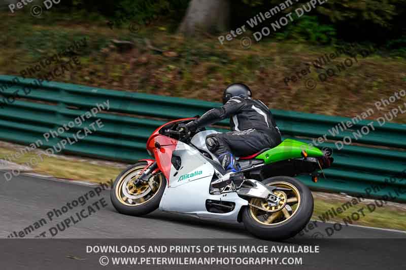 cadwell no limits trackday;cadwell park;cadwell park photographs;cadwell trackday photographs;enduro digital images;event digital images;eventdigitalimages;no limits trackdays;peter wileman photography;racing digital images;trackday digital images;trackday photos